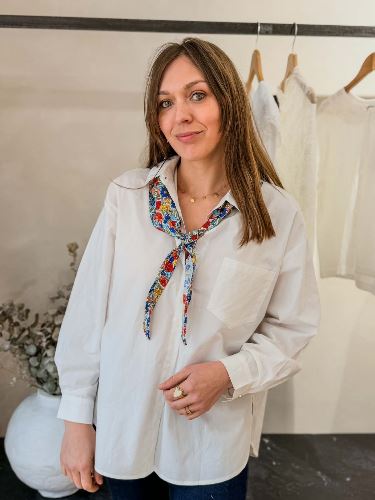 Chemisier blanc foulard liberty