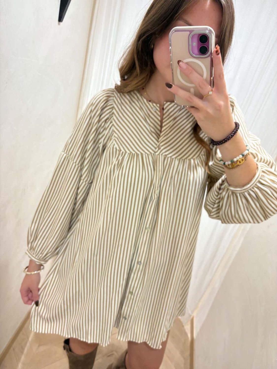 Robe beige lignes