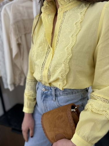 Blouse broderie jaune