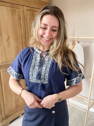 Blouse marine brodée