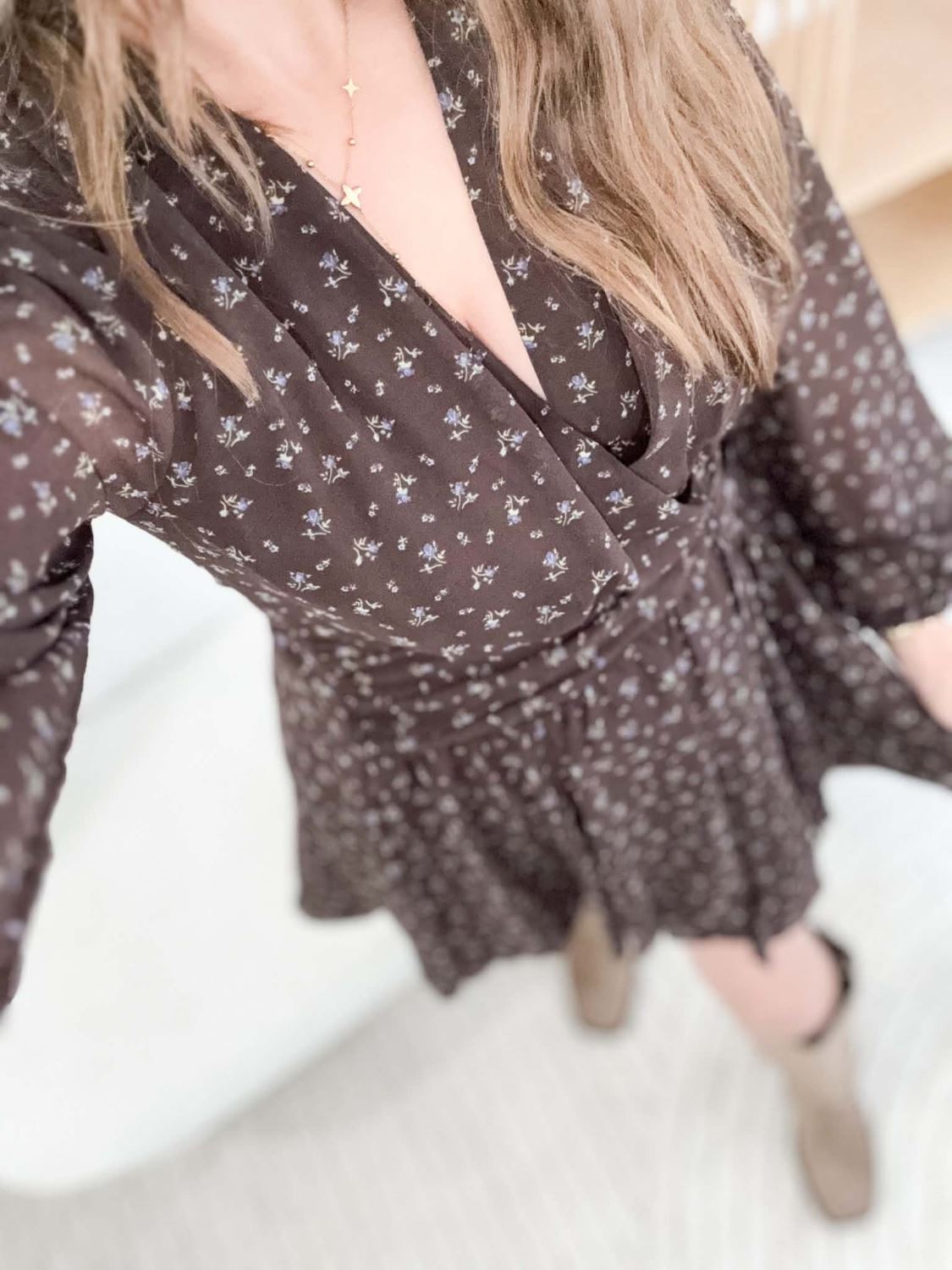 Robe fluide marron col v