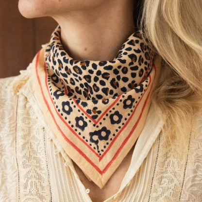 Foulard léopard red