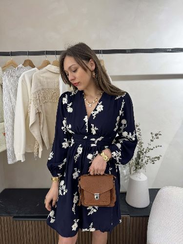 Robe bleu marine broderie
