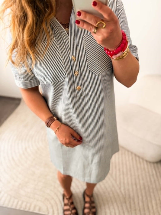 Robe droite à lignes bleu marine