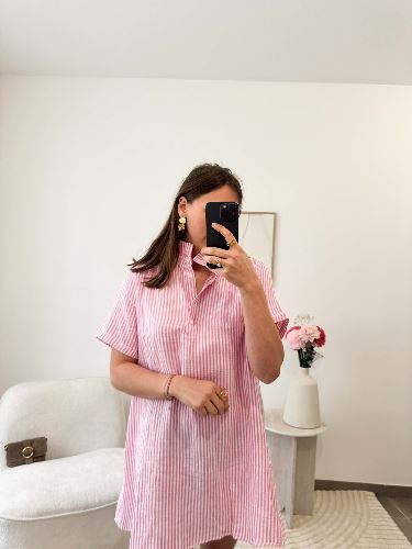 Robe rayée rose