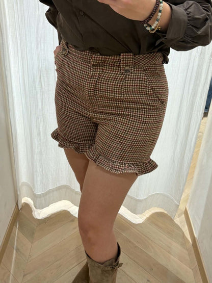 Short à carreaux volants