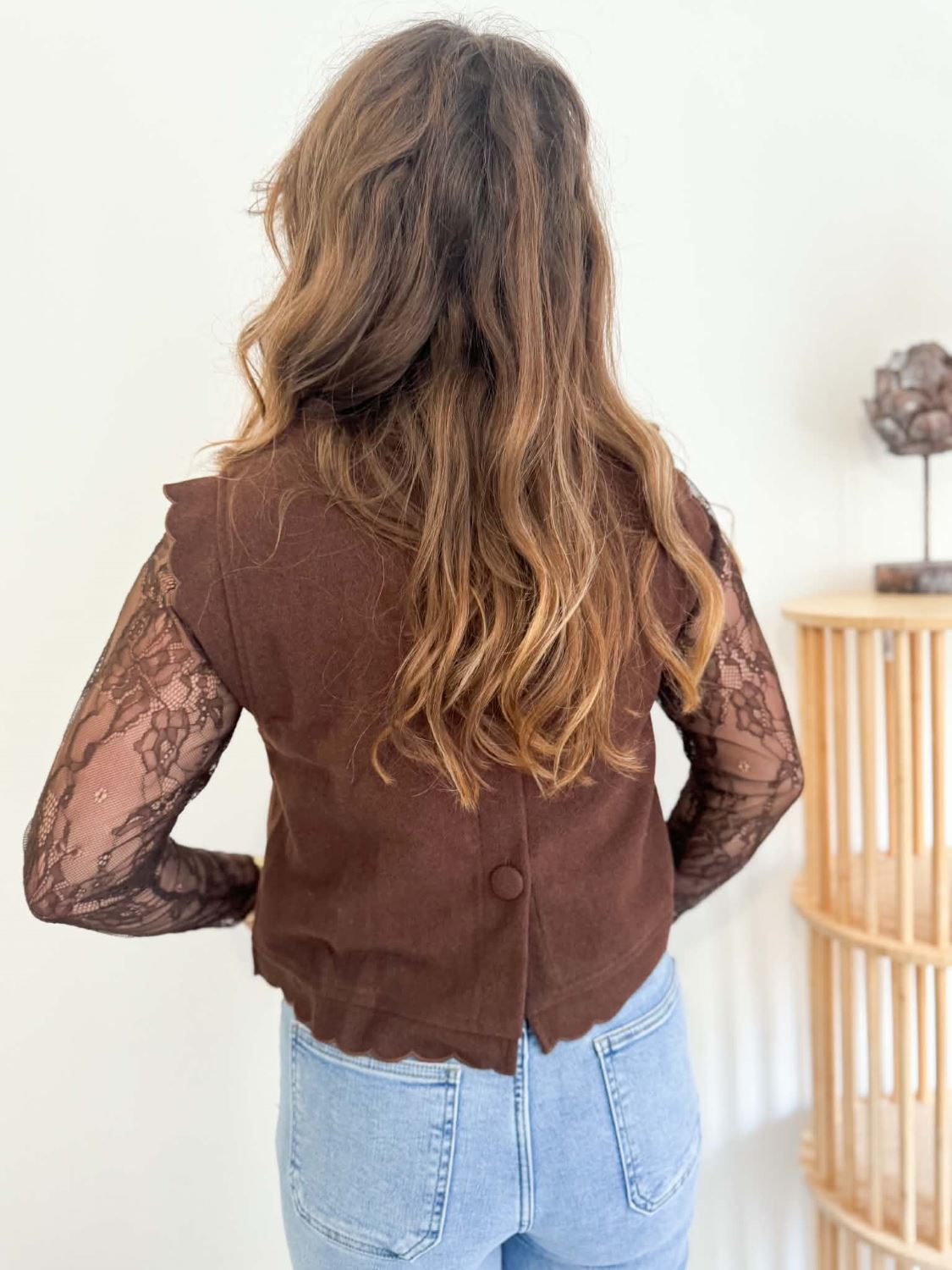 Pull sans manche festoné - marron