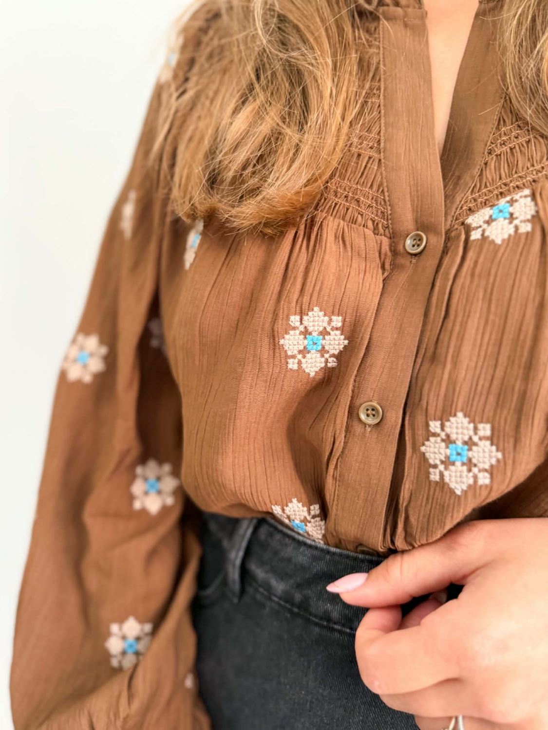 Blouse marron broderie