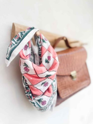 Foulard Flo Pink 50 cm