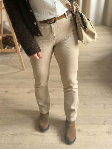Jean beige coupe droite