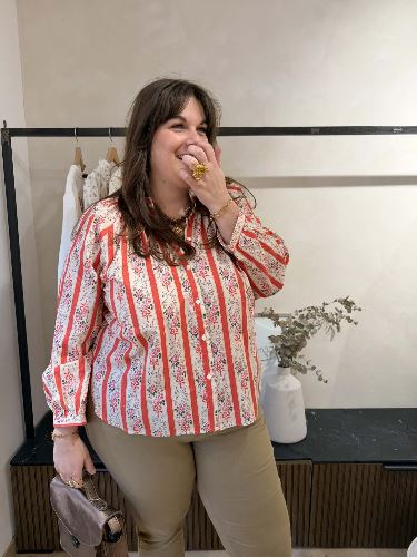 Blouse fleurs et lignes