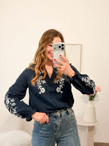Blouse bleu marine broderie
