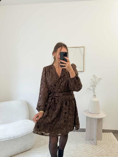 Robe marron à sequins