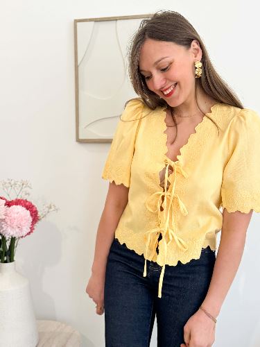 Blouse en lin broderie à nouer - Jaune