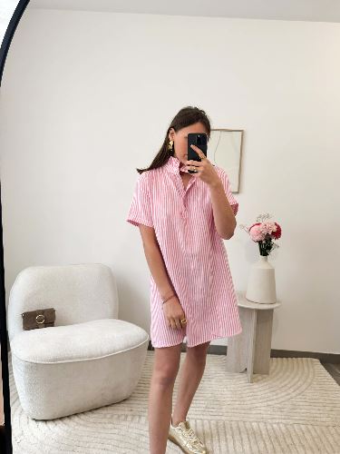 Robe rayée rose