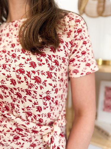 Robe beige fleurie
