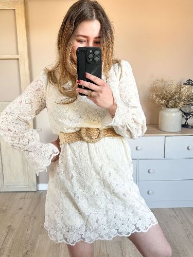 Robe dentelle ecru
