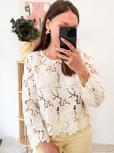 Haut en crochet