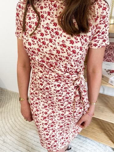 Robe beige fleurie