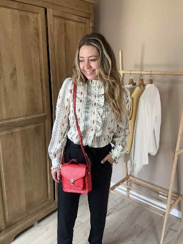 Chemise fleurs et rayures noir et rouge