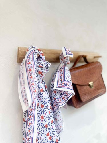 Foulard Love Klein 100 cm