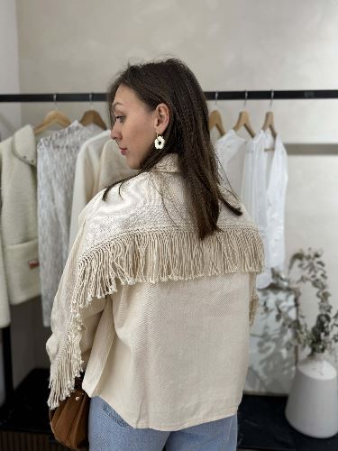 Veste jeans écru à franges