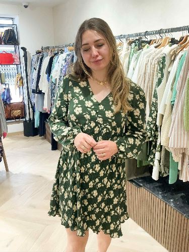 Robe vert sapin fleurs beiges