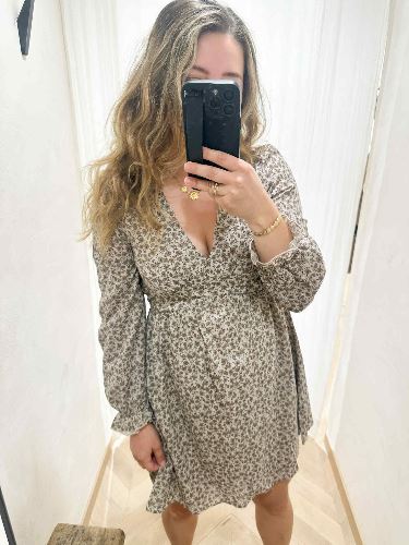 Robe taupe fleur marron