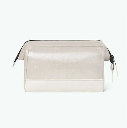 Travel kit - Rue Saint Michel