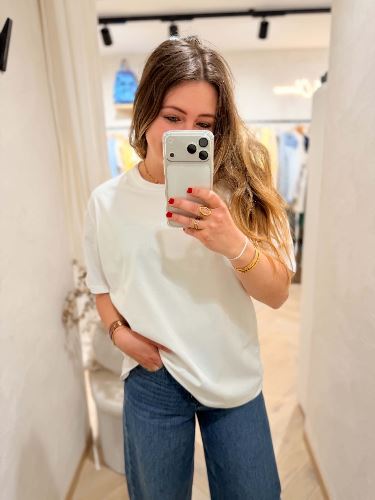T-shirt blanc avec coeur dos nu