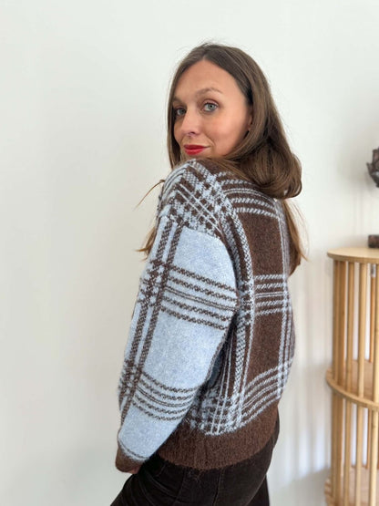 Gilet marron imprimé bleu ciel