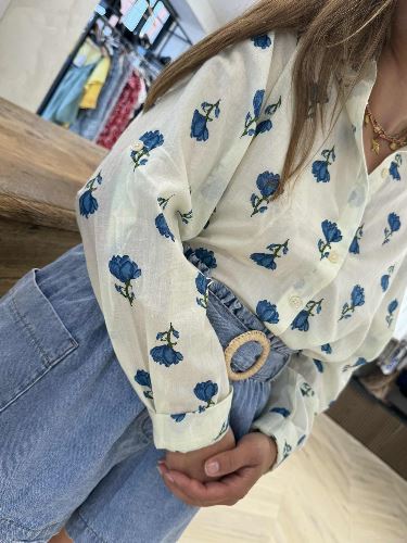 Chemisier fleurs bleues