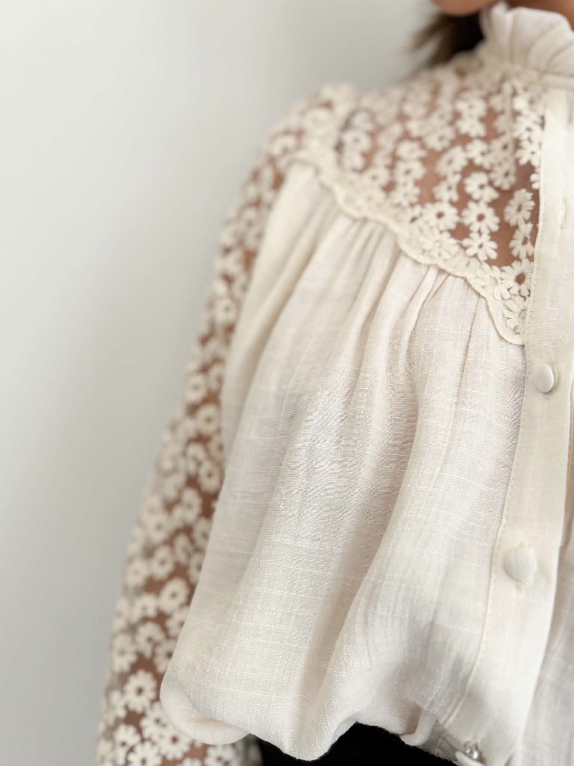 Blouse dentelle marguerite