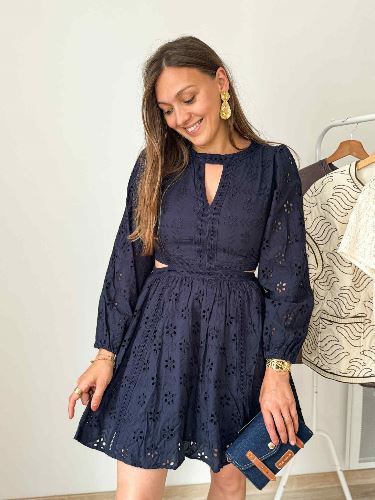robe bleu marine broderie anglaise