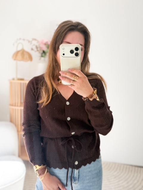 Pull marron à nouer
