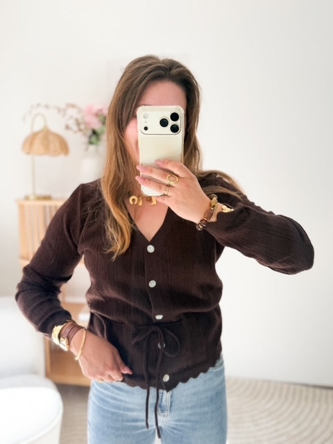 Pull marron à nouer