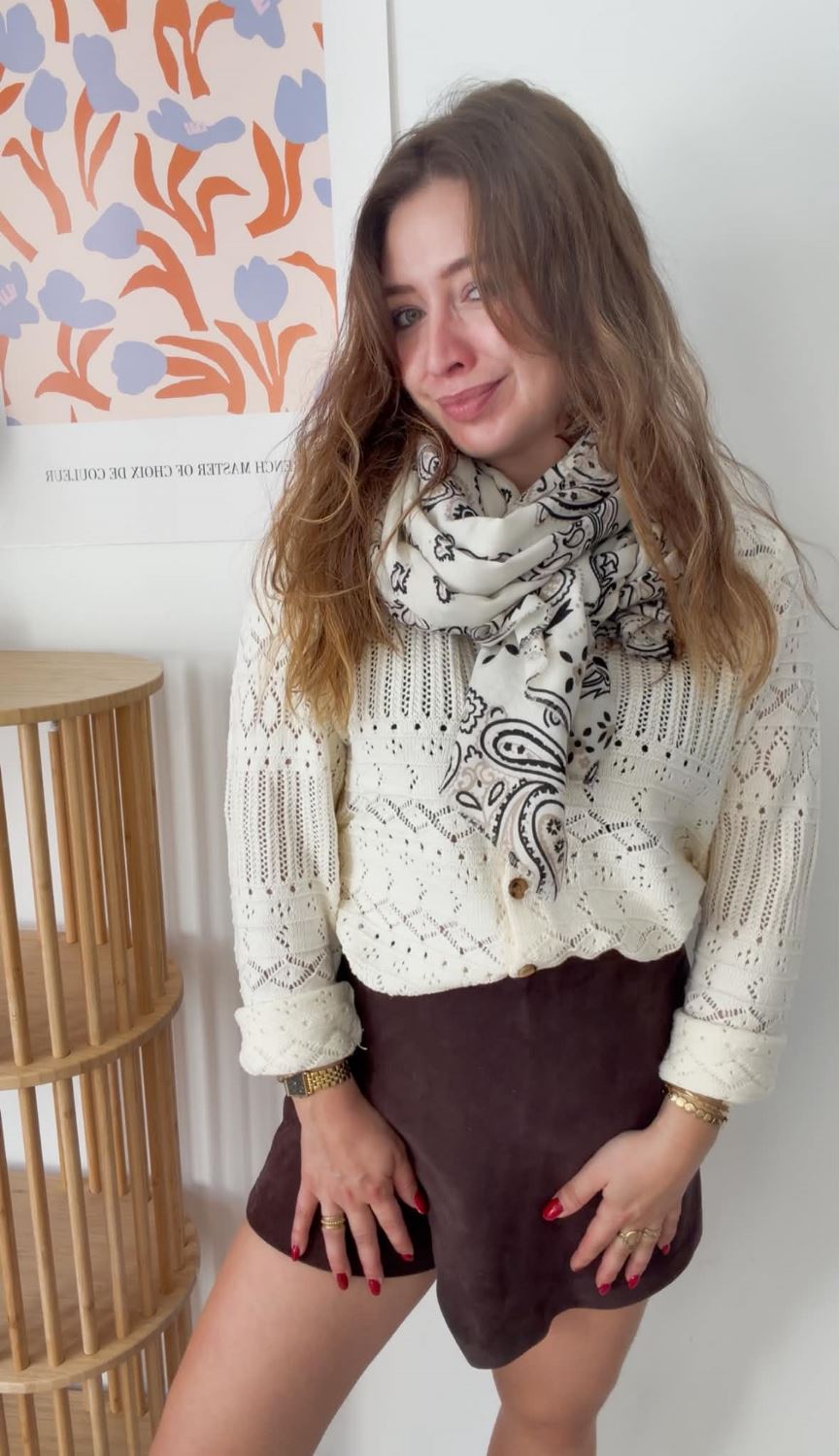 Foulard imprimé ecru et noir