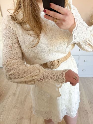 Robe dentelle ecru