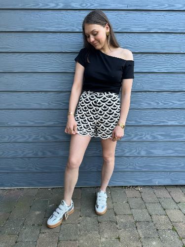 Haut asymétrique noir