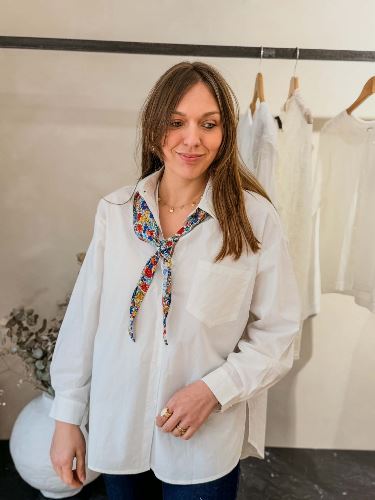 Chemisier blanc foulard liberty