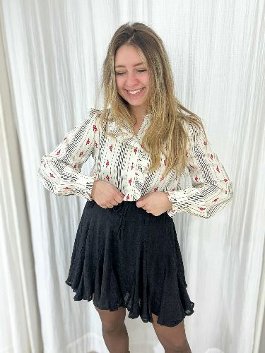 Chemise fleurs et rayures noir et rouge