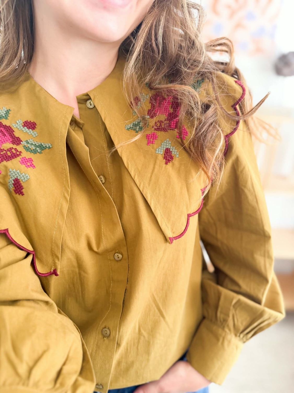 Blouse Claudine kaki points de croix