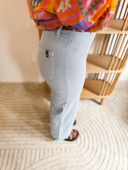 Jean flare ceinture bleu ciel