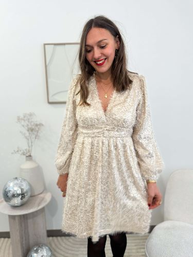 Robe brillante écru