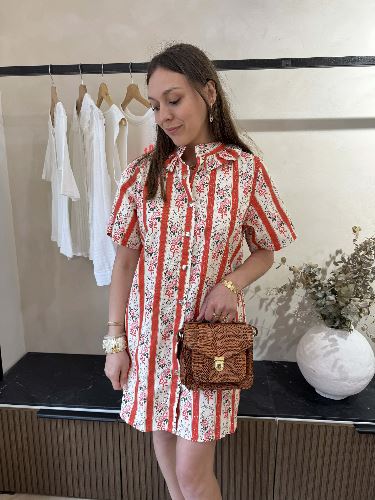 Robe droite fleurie à rayures