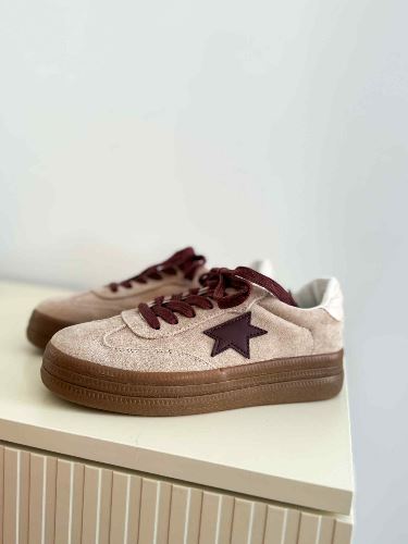Basket beige etoile bordeau