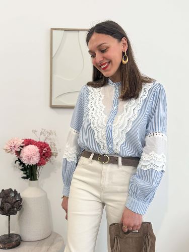 Chemisier rayé bleu broderie