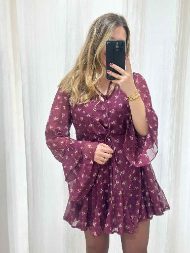 Robe bordeau fleurie