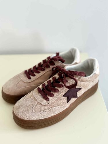 Basket beige etoile bordeau