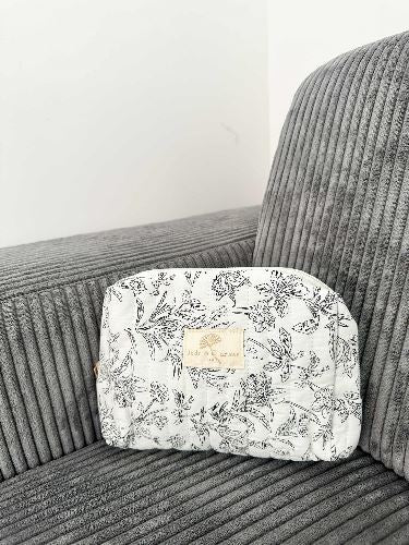 Trousse coton matelasse fleurs noir
